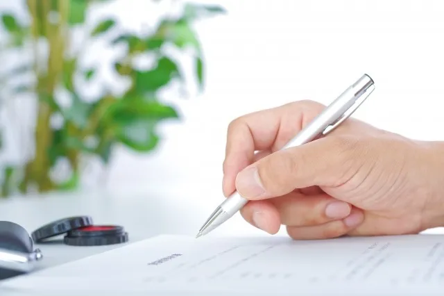 【コラム】贈与契約書を作成する４つのメリットと作成時の注意点を解説